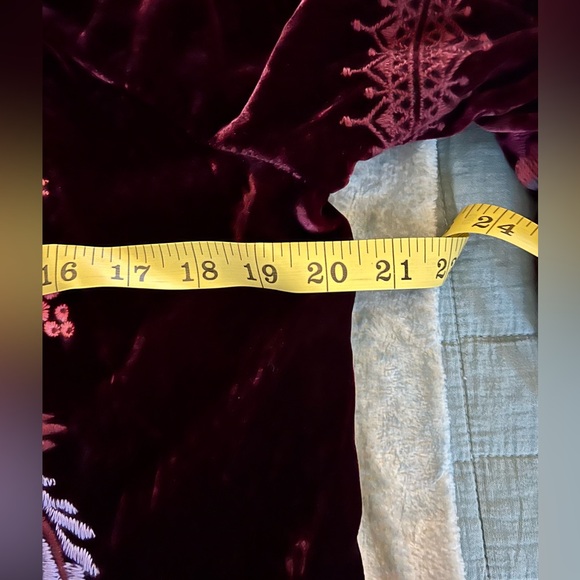Johnny Was Marcella Burgundy Silk Velvet 3/4 Sleeve Peasant Style Top, S - Picture 9 of 12